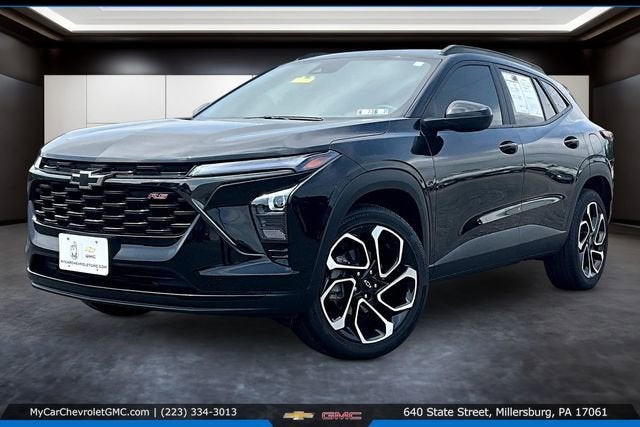 2024 Chevrolet Trax 2RS in Mosaic Black Metallic — front three-quarter view